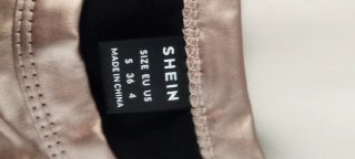 Conjunto Top Rosa Metálico y Falda Negra