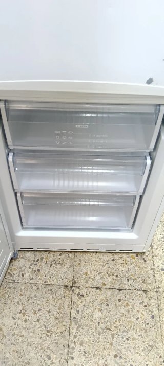 Nevera BALAY blanca con congelador 185X60cm