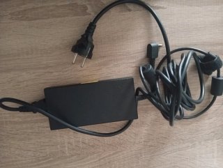 Caricabatterie portatile per gaming Chicony