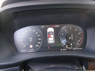 Volvo XC40 2.0 T4 AWD R-Design Auto