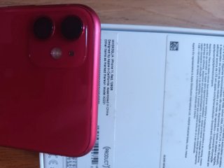 iPhone 11 128GB Rojo + Accesorios