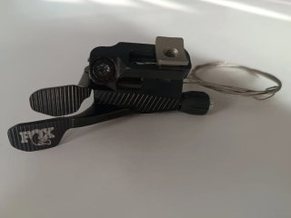 Mando Bloqueo FOX 2/3 Pos. Twin Stick 2026