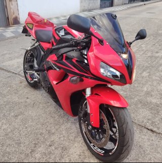 Honda CBR 1000 RR SC57