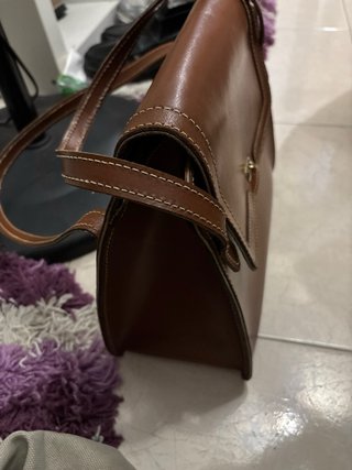 Bolso de cuero marrón