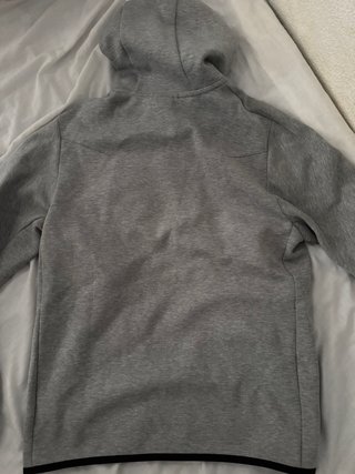 Sudadera Nike Tech Gris