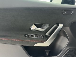 Mercedes-Benz Clase A 180 100 kW (136 CV)