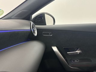 Mercedes-Benz Clase A 180 100 kW (136 CV)