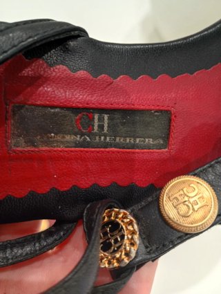 Sandalias CH Mujer Negras y Doradas