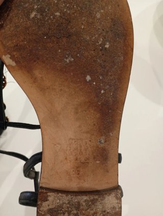 Sandalias CH Mujer Negras y Doradas