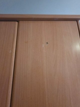 Dormitorio - 2 camas 90×1'90 +armario + mesilla