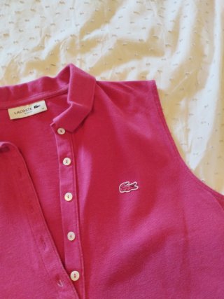 Polo sin mangas rosa Lacoste