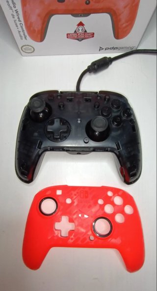 Mando PDP Faceoff Deluxe Audio Switch Rojo