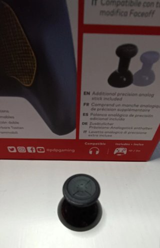 Mando PDP Faceoff Deluxe Audio Switch Rojo