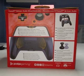 Mando PDP Faceoff Deluxe Audio Switch Rojo