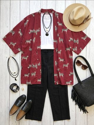 Kimono Granate con Estampado de Cebras