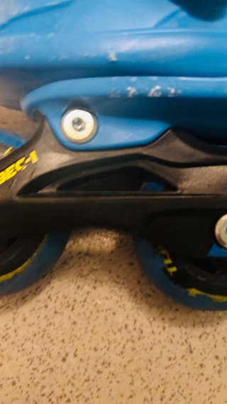 Patines en línea azules para niño
