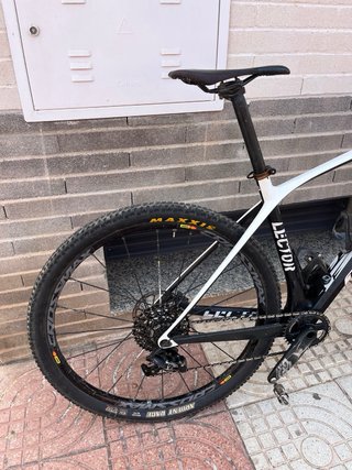 Bicicleta Ghost Lector WCR.9 in carbonio completo