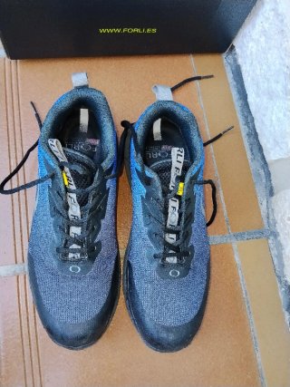 Zapatos de seguridad Forli negros y azules