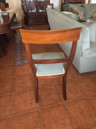 6 Sillas madera caoba y tapizado verde.
