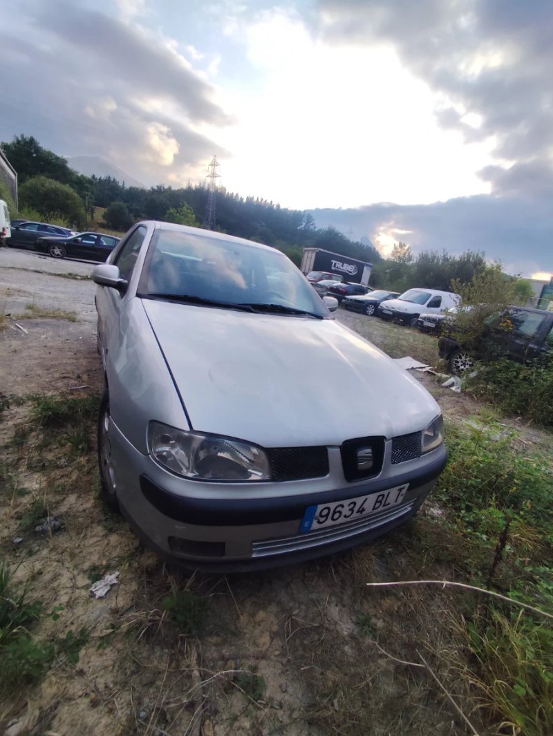 SEAT Cordoba 2001 - foto 1