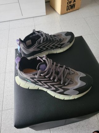 Sneakers Reebok Grigie e Viola