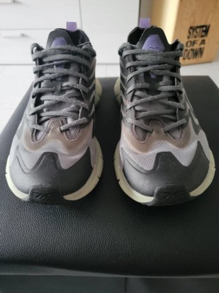 Zapatillas Reebok Grises y Moradas