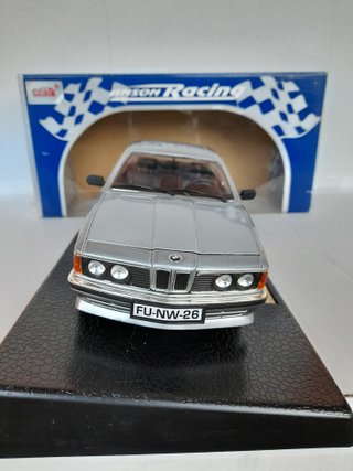 1/18 MODELLO BMW 635 CSI NO BURAGO MEBETOYS