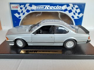 1/18 MODELLO BMW 635 CSI NO BURAGO MEBETOYS