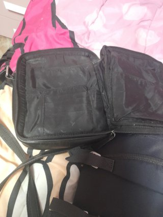 Bandolera de cuero negra
