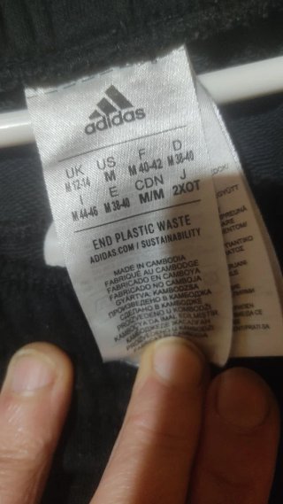 Chándal Adidas Negro con Rayas Blancas