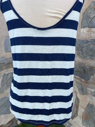 Camiseta tirantes Sense rayas azul y blanco