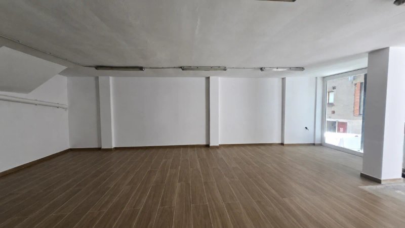 Commercial premises for rent in Pas de la Casa, Encamp · 4 of 5