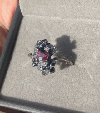 Anello in argento con spinello rosa
