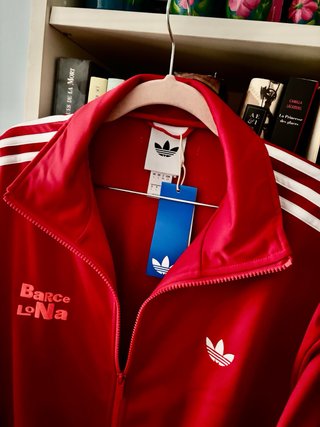 Chaqueta adidas x Bad Bunny Firebird roja NUEVA