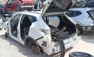 Paragolpes del nissan qashqai (j11) acenta 437565