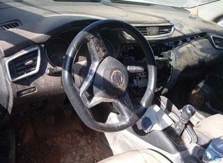 Paragolpes del nissan qashqai (j11) acenta 437565