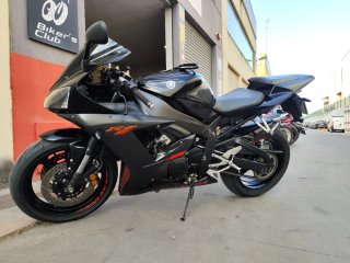 Yamaha R1 2003 INYECCIÓN negociable