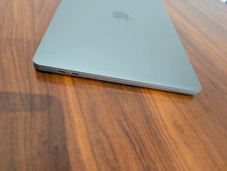 MacBook Pro 13 M2 16GB RAM