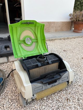 Robot Limpiafondos Hayward eVAC