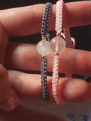 Pulsera macramé  con piedra natural.