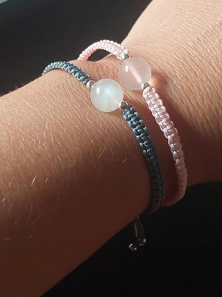 Pulsera macramé  con piedra natural.