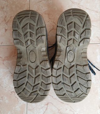 2 Botas seguridad SRC
