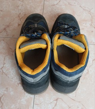 2 Botas seguridad SRC