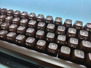 KEYBOARD COMMODORE 64 C64 + RE-GRAPHITIZATION N.26