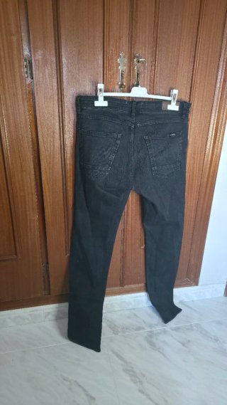 Pantalón Vaquero Slim Negro