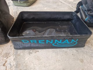 Lote de cubos y bolsas Drennan pesca
