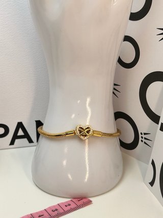 Pulsera Pandora dorada Corazón Infinito 19cm