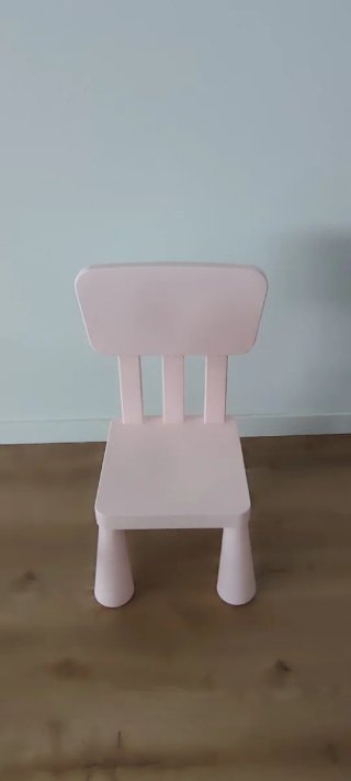 Mesa y 3 Sillas IKEA Infantil