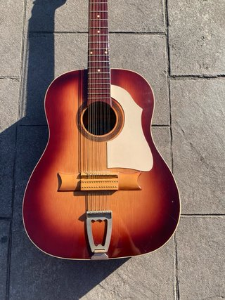 Guitarra 12 Cuerdas Vintage Segovia
