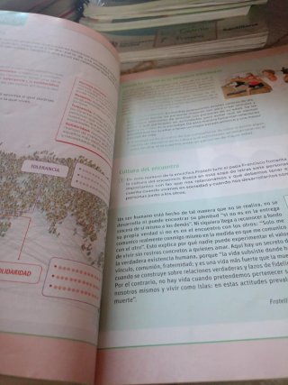 Religión Católica. 2 Secundaria Edén Revuela